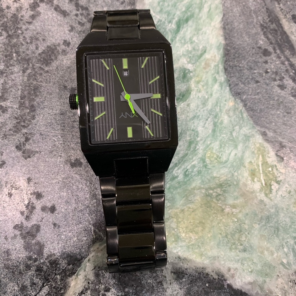 Watch - Picture 2 of 3